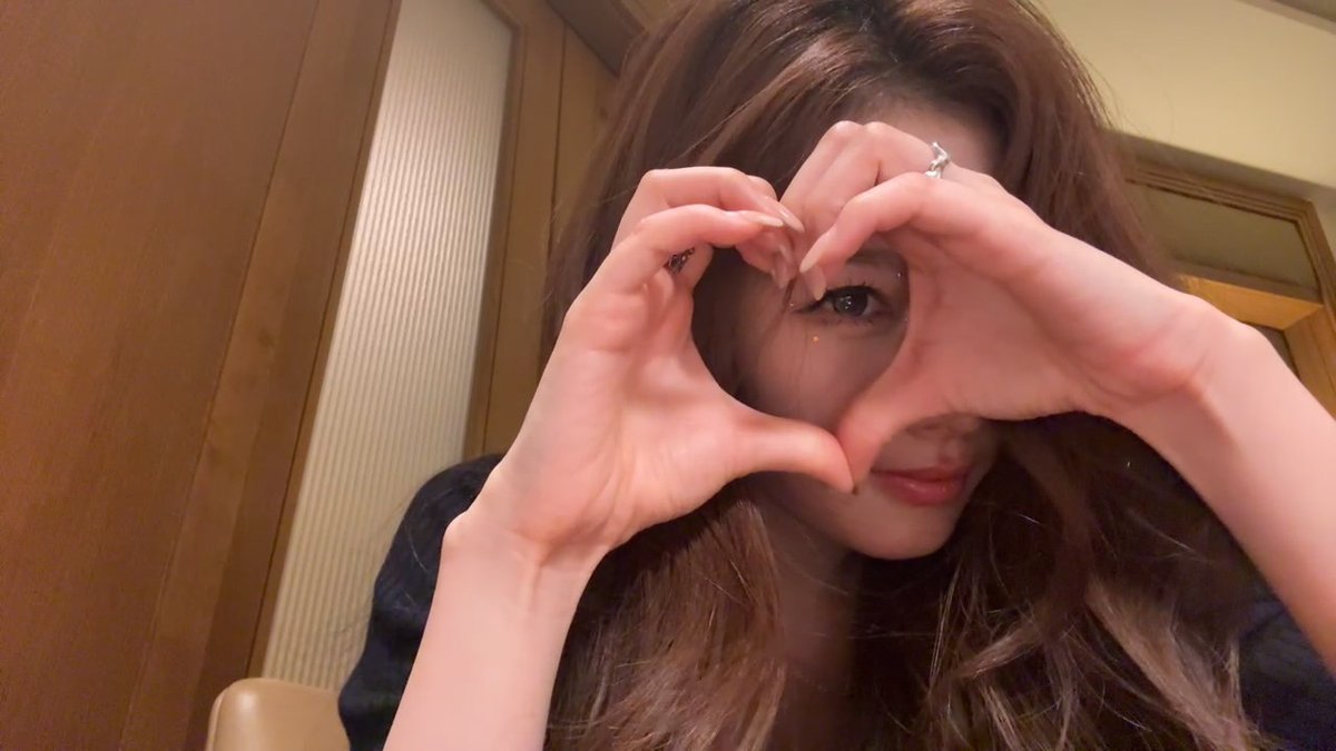 timetotdoong's tweet photo. [ENG SUB] 260605 Sana Instagram Live

trans: @timetotdoong
full vid: https://t.co/yu9VutgjMK 

#TWICE #트와이스 #SANA #사나 #サナ https://t.co/U912l1qcQm