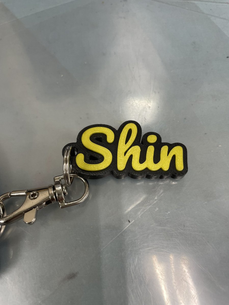 Shin_Eginger's tweet photo. こーゆーネームキーホルダー作れたら欲しい方いらっしゃいますか？

興味ある方DMください😙 https://t.co/RLKIwLIXzR