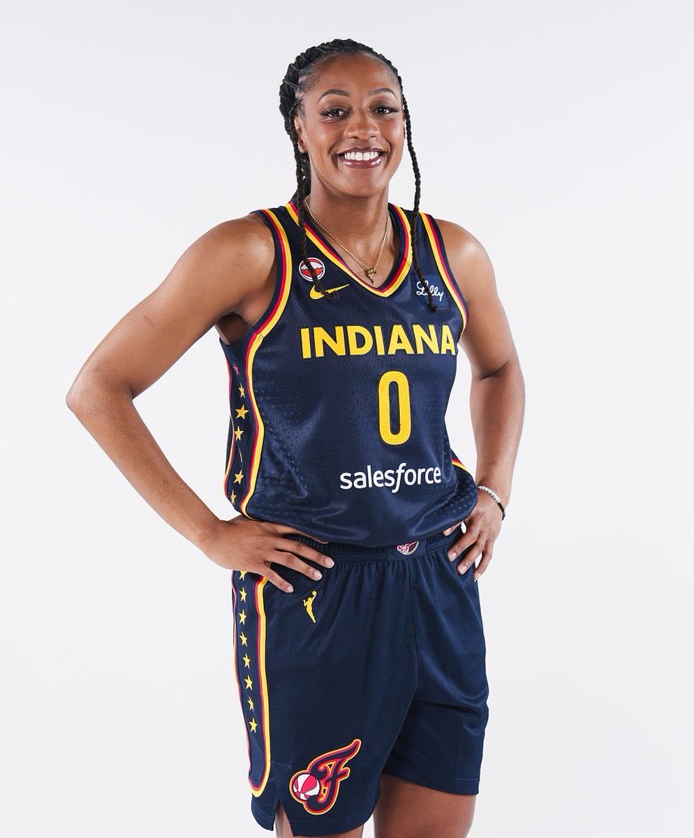 trendyhoopstars's tweet photo. Kelsey Mitchell vs Atlanta:

25 PTS
2 AST
2 STL
11-15 FG
3-4 3P

Indiana wins, 83-71! ✨ https://t.co/dQQsfKdPyy