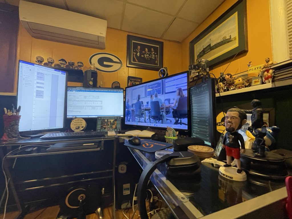 lenbeebe's tweet photo. @drewcordeiro Appreciate all you do Drew! There’s a reason your bobble head is on my desk! https://t.co/WVZkq9sRVP