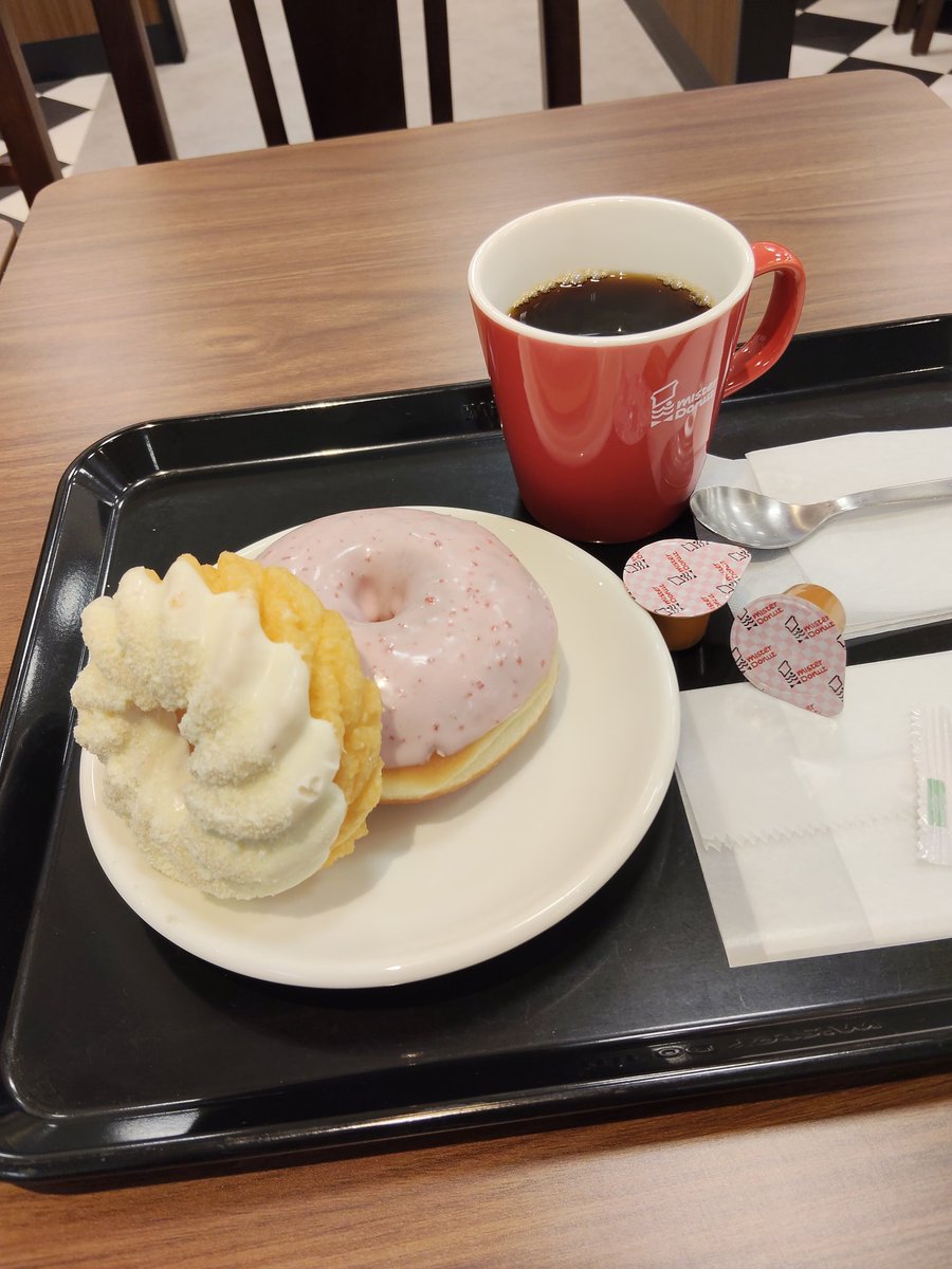 休日朝食🌅 もっちゅりんの並び開始前に、いそいそと2.5杯頂いて退散