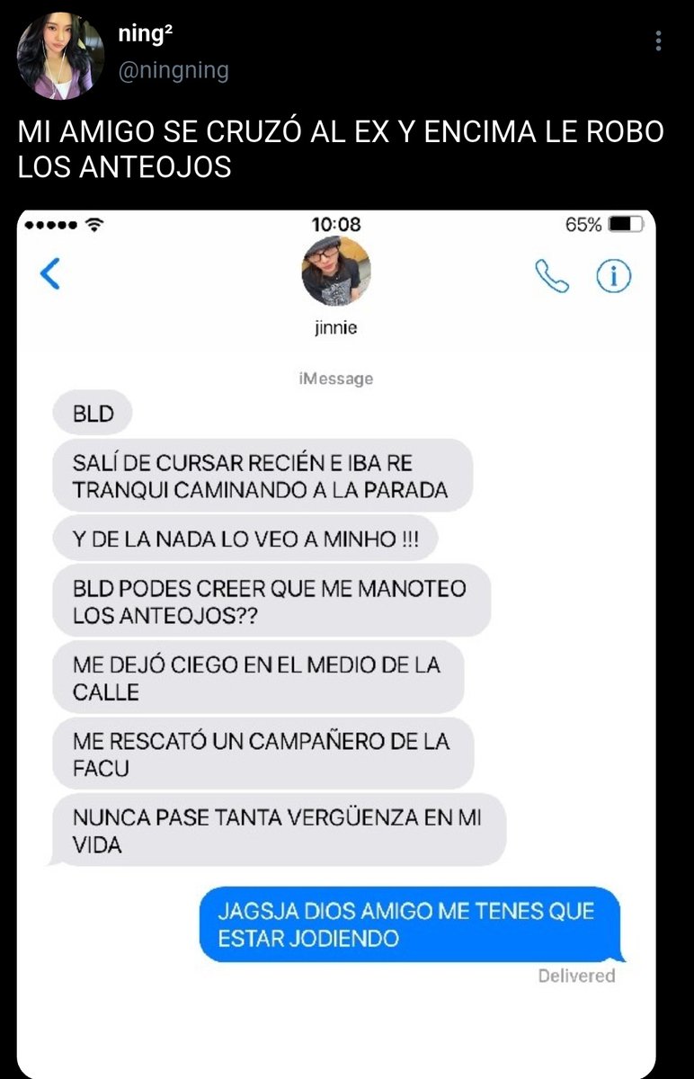 ohkailo's tweet photo. Au Hyunho | Hyunchan.

Hyunjin se cruza a su ex novio saliendo de la facultad y él, todavía molesto por la separación, le roba los anteojos dejandolo perdido en la calle.

Hasta que un compañero de la facultad lo rescata y terminan merendando juntos. https://t.co/wUo5XAkdJT