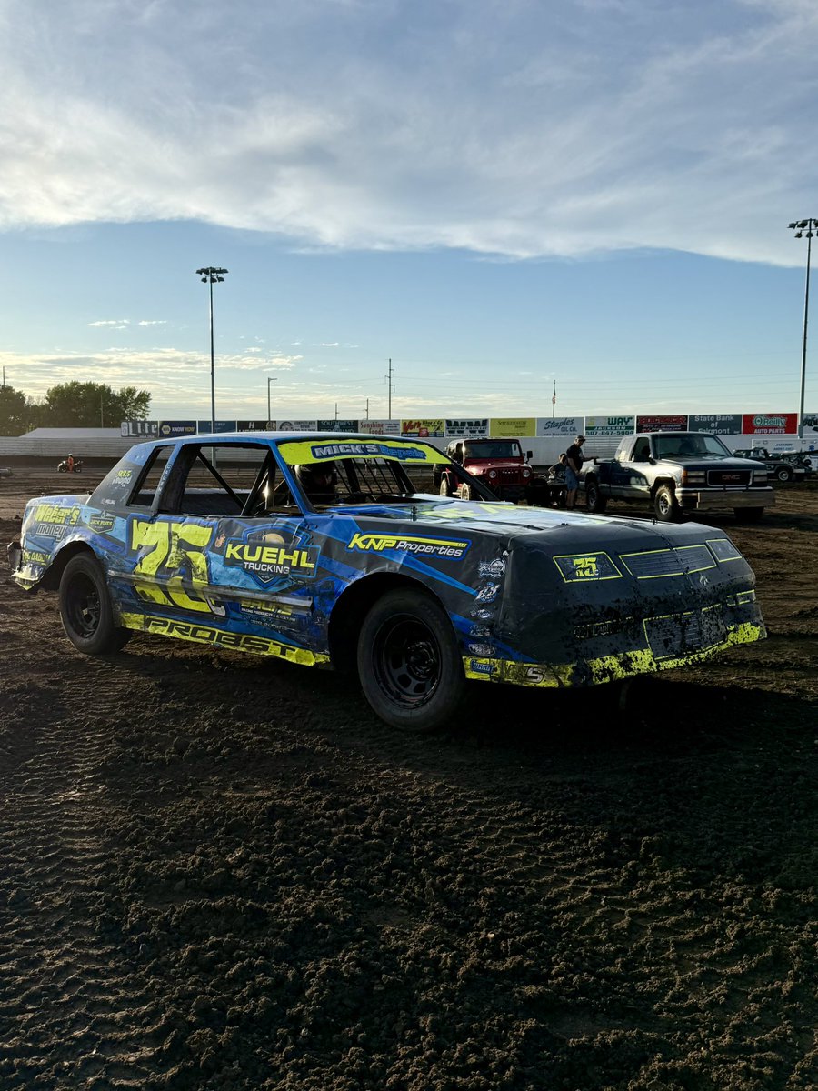 jacksonmotorplx's tweet photo. USRA HOBBY STOCK heat race winners🔥
Heat #1: #75C Cory Probst
Heat #2: #47P Parker Anderson https://t.co/VveOcQ5paX