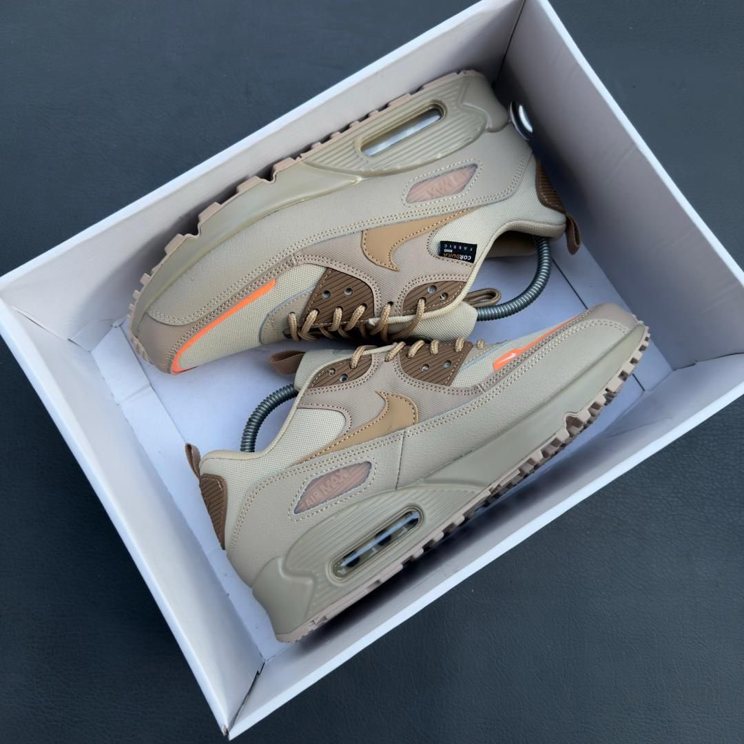 QueenOnlineBiz's tweet photo. Please Repost🙏

#BEST SHOES🔥🛍️

✅Size   40/41/42/43/44/45

✅Price      75,000/=

https://t.co/j9XGg8BmWa
📍Kariakoo https://t.co/0JQJDIW77n