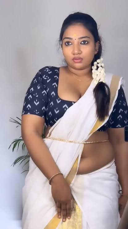 actressloves143's tweet photo. Gud noon guys 🥰🥰🥰
Morattu baby ❤️❤️❤️ https://t.co/yw8KoW6DrL