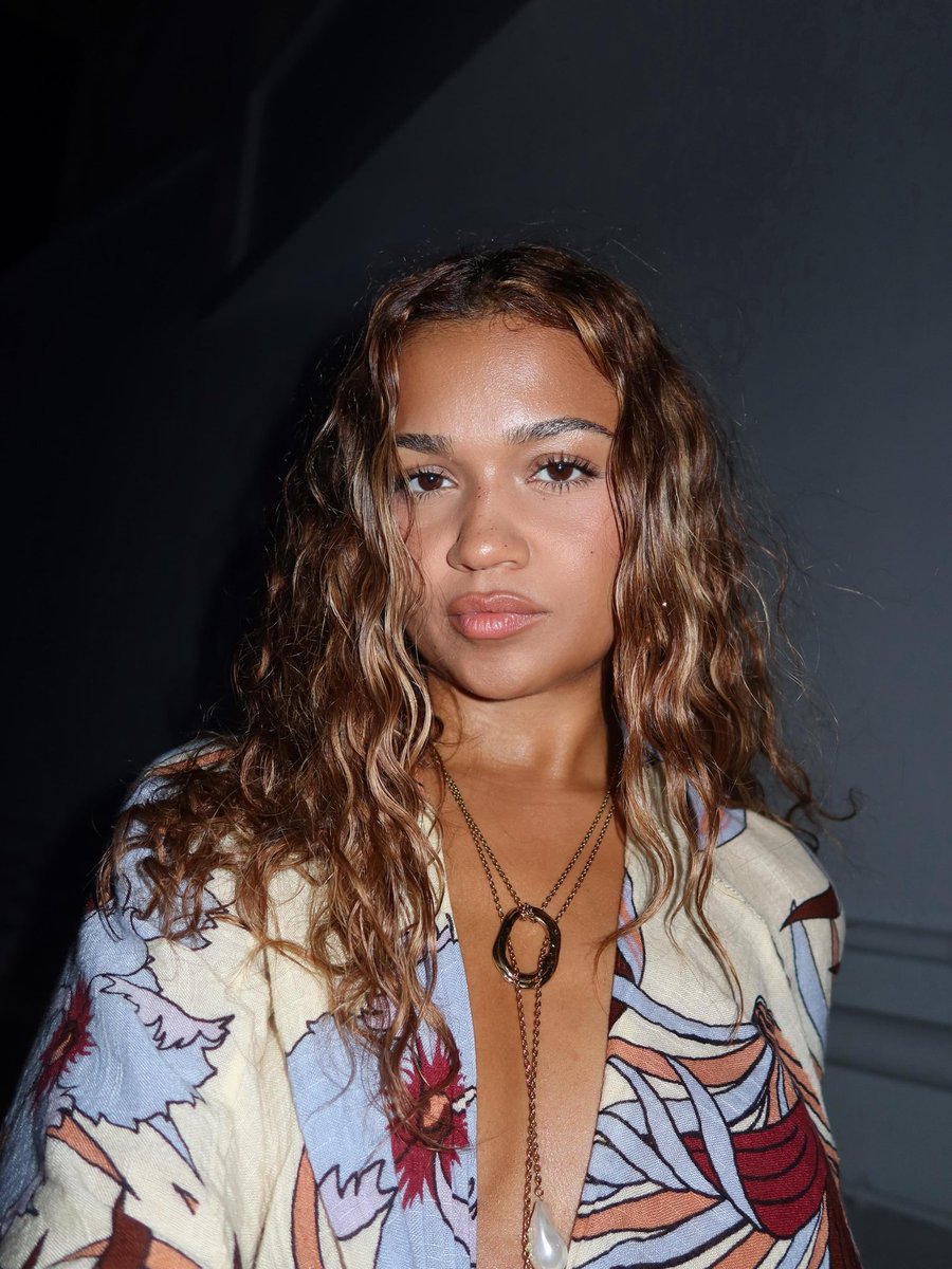 TheCinesthetic's tweet photo. Madison Bailey stuns in newly shared pictures 📸 https://t.co/ugIRmameq5