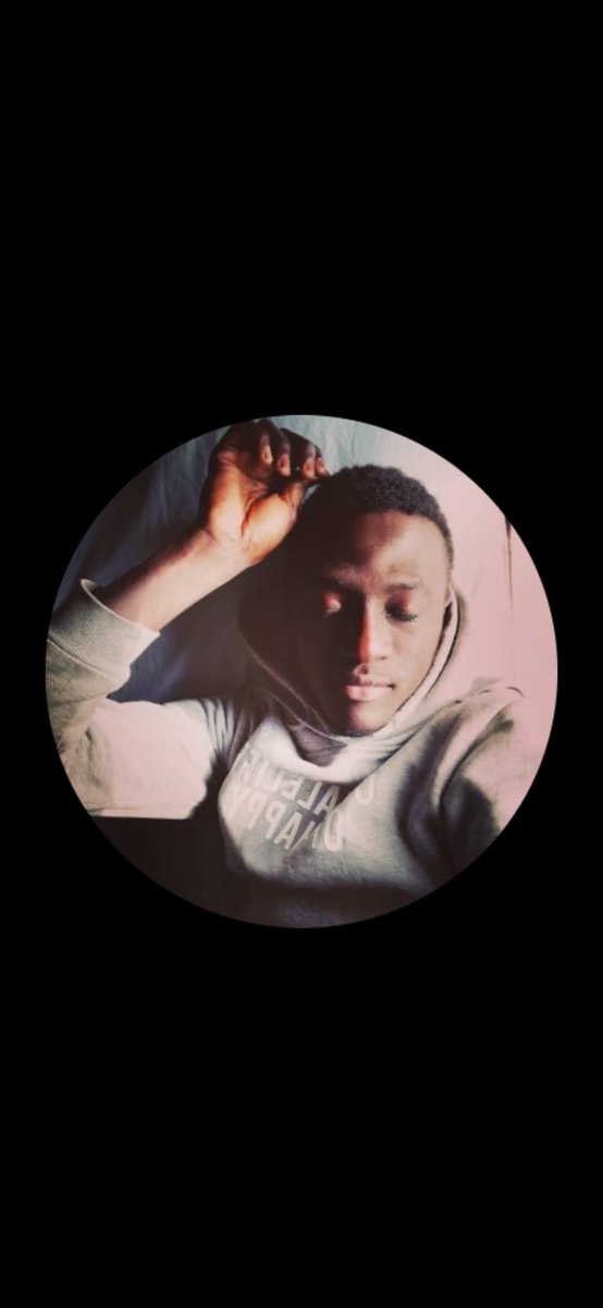 raybs212's tweet photo. @babacarr_sene @MessiahYaniss16 Soit un peu un homme babacar l’homosexualité est interdit au Sénégal https://t.co/ZqqhSKXHQi