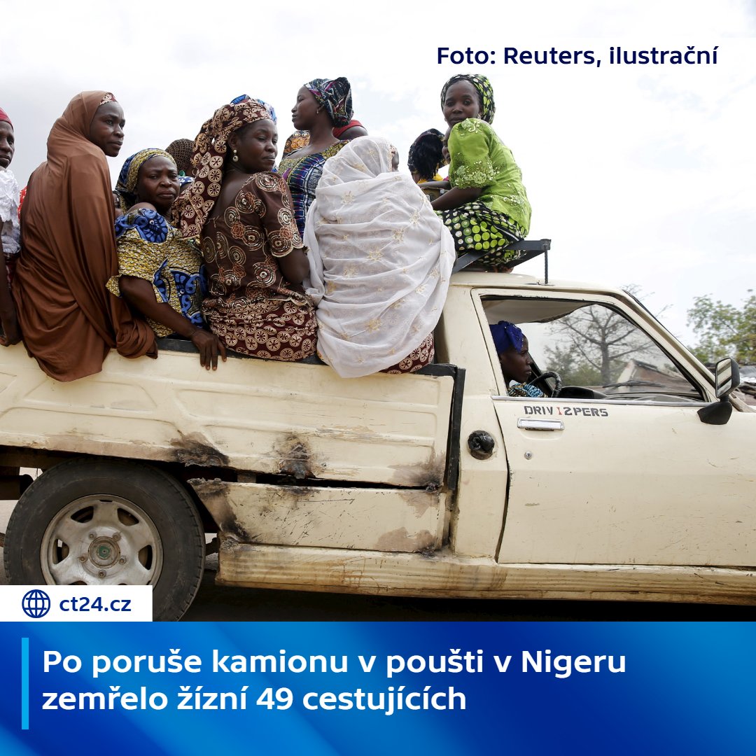CT24zive's tweet photo. V odlehlé oblasti saharské pouště v Nigeru zemřelo žízní 49 lidí poté, co se porouchalo nákladní vozidlo, kterým se vraceli ze sousedního Mali.

▪ Dvěma cestujícím se podařilo ujít asi 50 kilometrů k místu, kde byl zdroj vody. Odtud pokračovali dalších 30 kilometrů do města Assamaka, kde na uvázlý kamion upozornili.

🔗 https://t.co/VpJzIJGPNc

▪ Záchranný tým pak při návratu, asi 60 kilometrů od Assamaky, nalezl další porouchaný nákladní vůz s více než 60 cestujícími, kteří v poušti přežívali již třetí den. Členové týmu pomohli vozidlo opravit a pasažéři tak mohli pokračovat v cestě.
