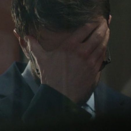 featvitan's tweet photo. okay im gonna veeeery slowly ungatekeep my collection of matt's hand pics bc no one talks about how pretty they are and that annoys me !!!!! https://t.co/7kNuVcSi7F