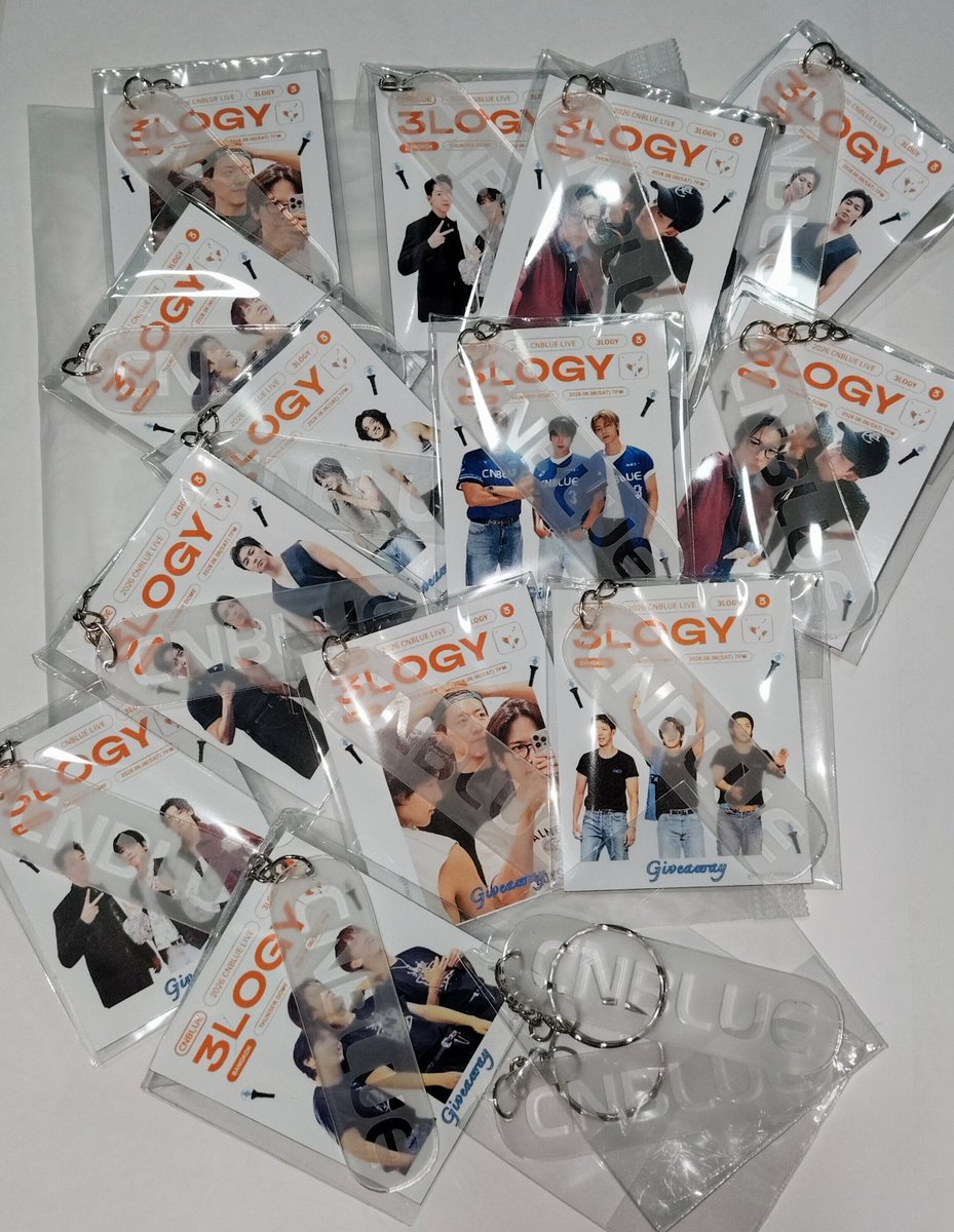 RoseRossu_P's tweet photo. ฝาก GIVEAWAY🎁 ด้วยค่าา
**Keychain**
See U TMR 😘

2026 CNBLUE LIVE WORLD TOUR ' 3LOGY ' IN BANGKOK

#CNBLUE #씨엔블루 #CNBLUE3LOGYinBKK 
#6มิถุนามาเจอCNBLUE https://t.co/XdA3kOAh5U