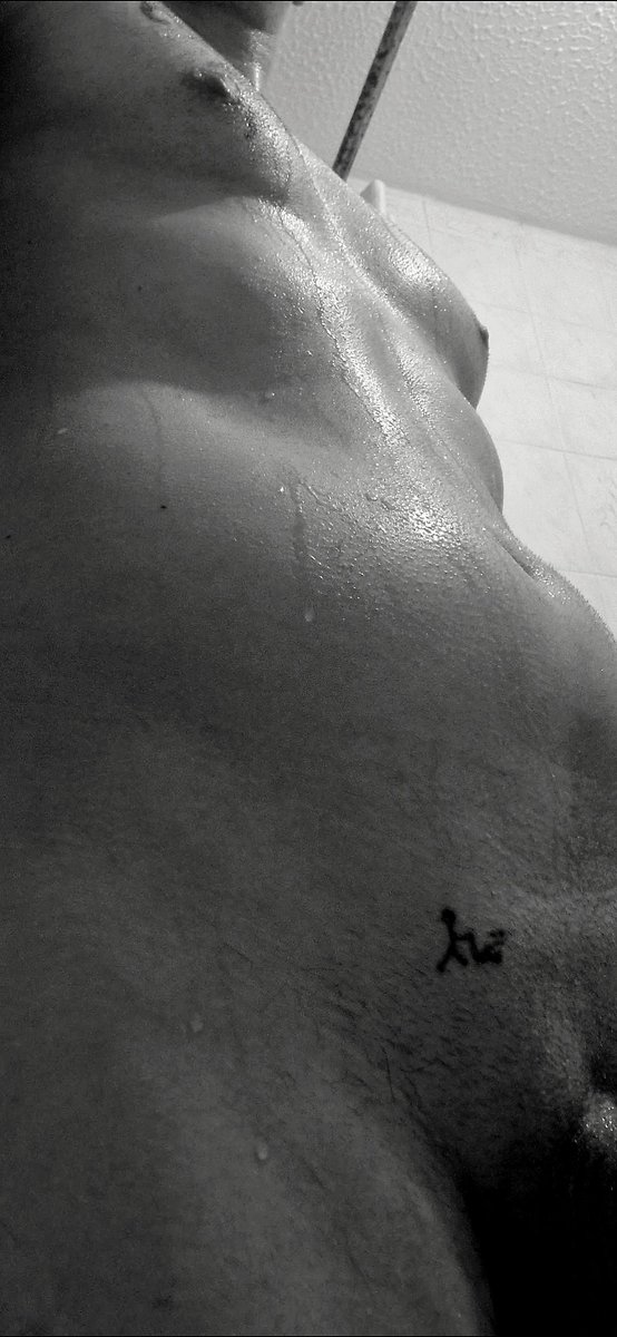 MrMrs_Adventure's tweet photo. Fresh for the day ahead 🚿 https://t.co/uKwULYzWfy