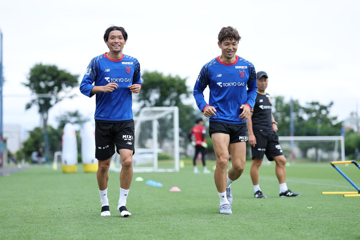 fctokyoofficial's tweet photo. 🔵🔴
ケイゴは最後までケイゴらしく。

#キャプテン10番東慶悟とともに 最終戦でも勝利を🔵🔴

#fctokyo #tokyo https://t.co/LouU28mcIA