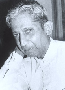 dadabhagwan's tweet photo. Whom will you commit violence against? The Supreme Lord resides in every living being, so whom will you hurt? - Dada Bhagwan 

Read more: https://t.co/lu4VNyM50a

#nonviolence #lifelessons #Quotes #SpiritualMorning #Spirituality #Tuesdayspecial #DadaBhagwan https://t.co/Gd6VkAtCmK