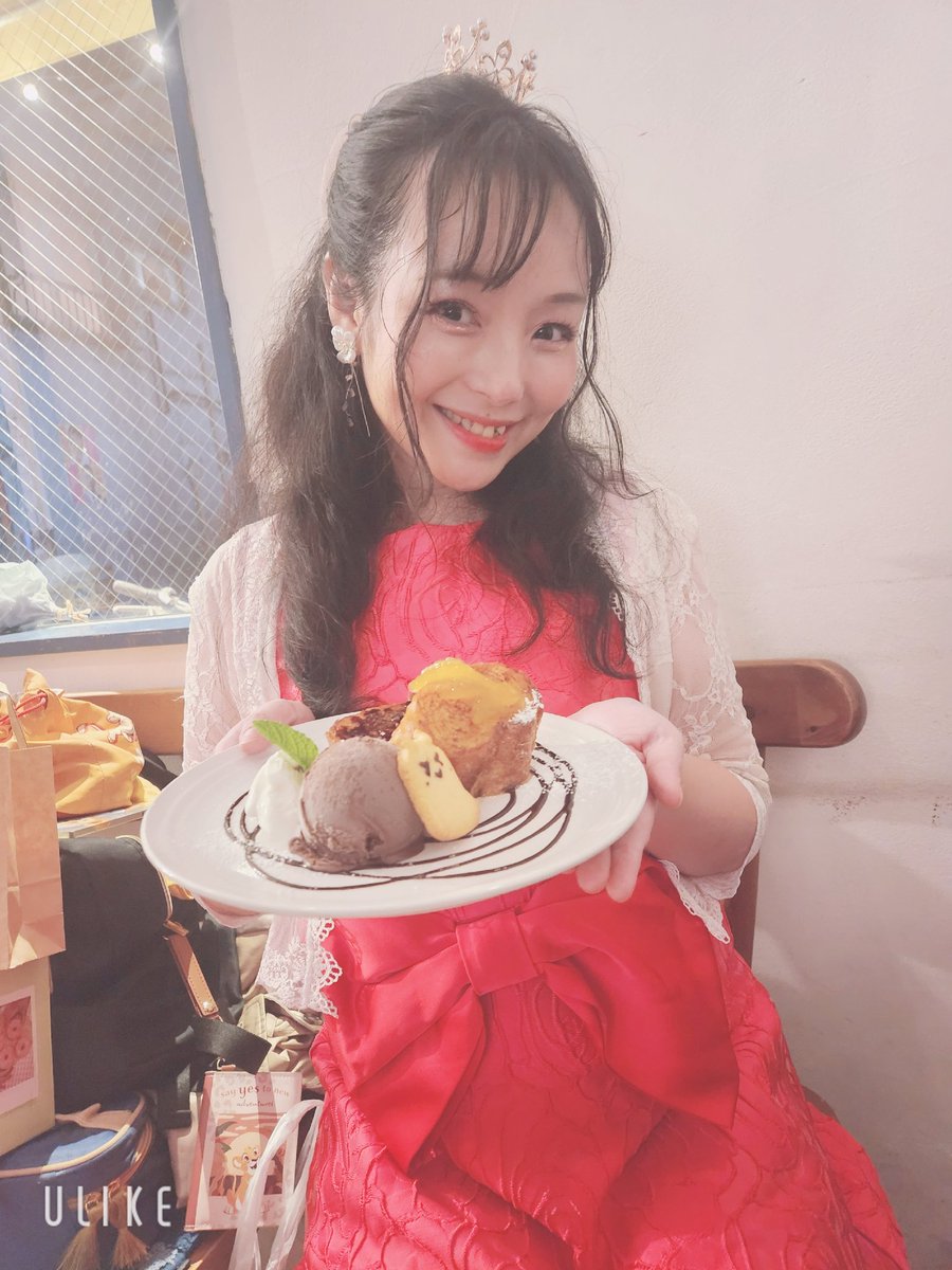 azumin_0716's tweet photo. @cafetsumuri さんといえば
季節限定のフレンチトーストよね🍞
先月のウィキッドごっこの時、
私もいただいたの〜🍴💕︎︎
かたつむりちゃんついてて
かわいかった🐌💕︎︎
柚子のジャムもおいし〜っ✨
明日もあるかな？
明日は変わってるかな？
ねぇ、みんなどう思う？ https://t.co/nH51ILHqcQ