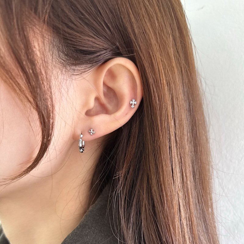 andus__'s tweet photo. cross piercing (🫧younglong)

175 / 185.- ต่อชิ้น มัดจำ 50 บาทคับ https://t.co/oyIeAhQTF4