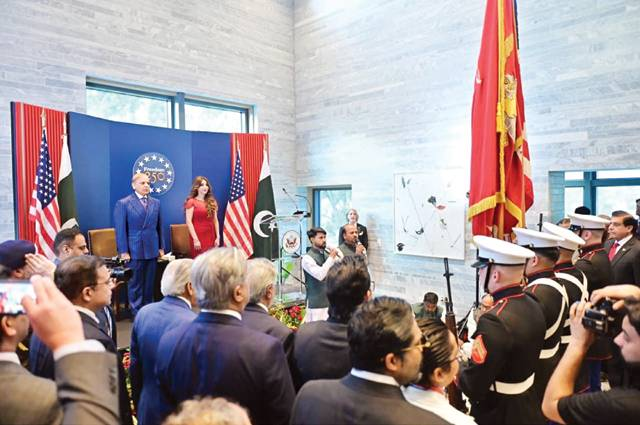The_Nation's tweet photo. We shall forever remain grateful to President Trump for restoring peace in South Asia: PM
https://t.co/ahuHBSjCAr
#grateful #restoring #peace https://t.co/ANkHQwOxdN