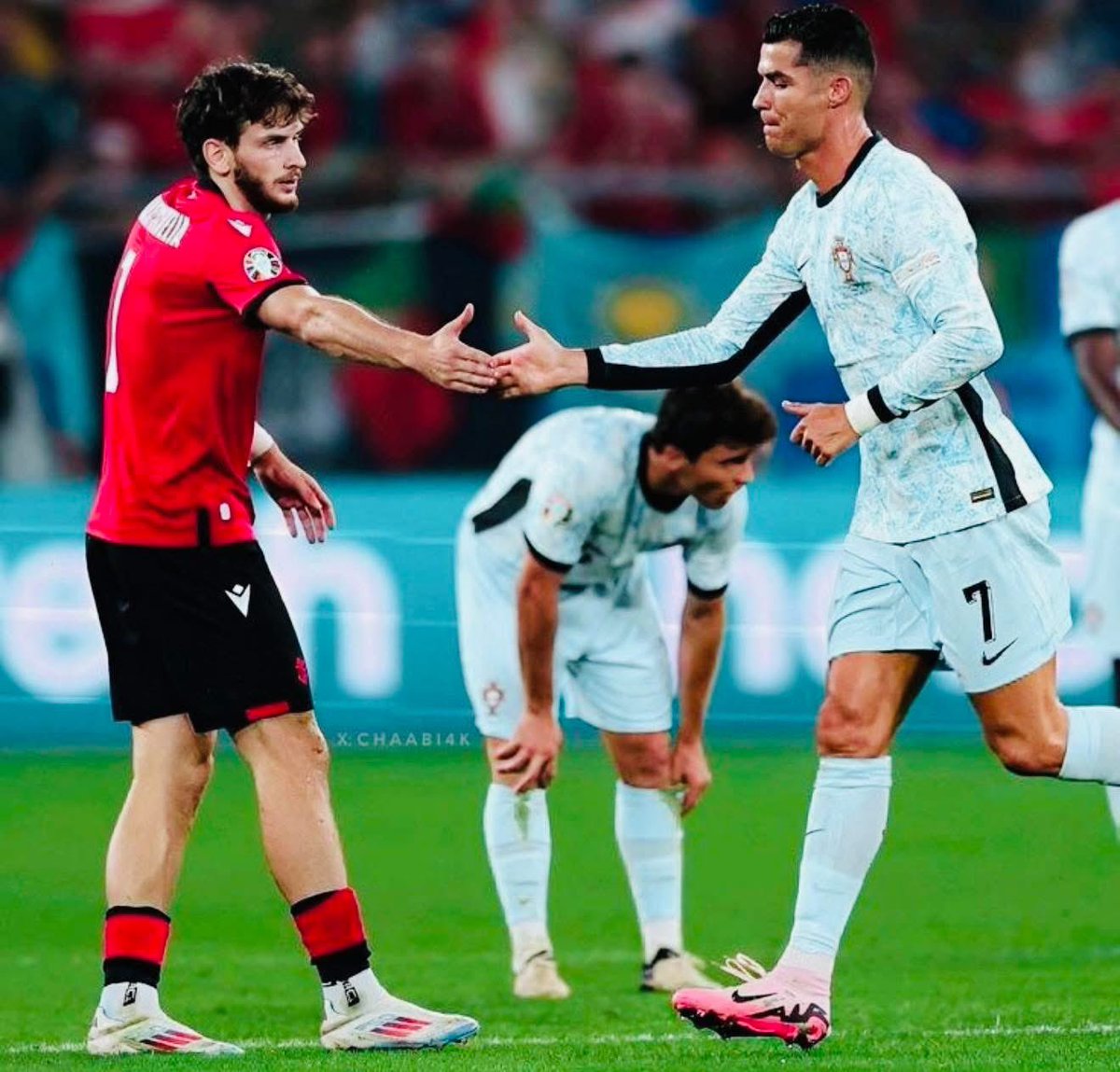 Gavin22j's tweet photo. 🚨🚨🚨 Khvicha Kvaratskhelia on Cristiano Ronaldo:

“When I was younger, one coach told me something I never forgot.

He said: ‘Watch how Cristiano reacts after losing the ball.’

Most young players only study skills. But Ronaldo immediately tried to win the ball back, even after mistakes.”

“That mentality shocked me. He hated losing even small moments during matches.

After that, I started paying attention to mentality more than highlights.”

“Cristiano made many young players understand that greatness is not only talent  it’s obsession.”

" I will always love cristiano Ronaldo,he achieved alot thanks to his professionalism. He lived a difficult life growing up. For me he'll be always my role model and the GREATEST OF ALL  TIME."  🐐🔥