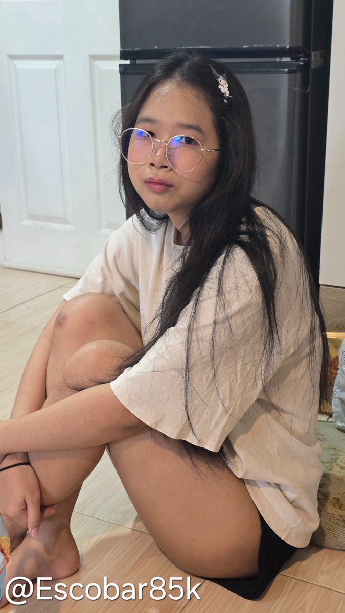 Escobar85k's tweet photo. แอบถ่ายอาบน้ำ เพื่อนน้องสาวอายุ 18 พึ่งจบ ม.6 นมใหญ่มาก โคตรน่าเย็ด

#แอบถ่ายสาวอาบน้ำ 
#แอบถ่ายในห้องน้ำ 
#แอบถ่ายอาบน้ำ https://t.co/tKFGV6bpfd