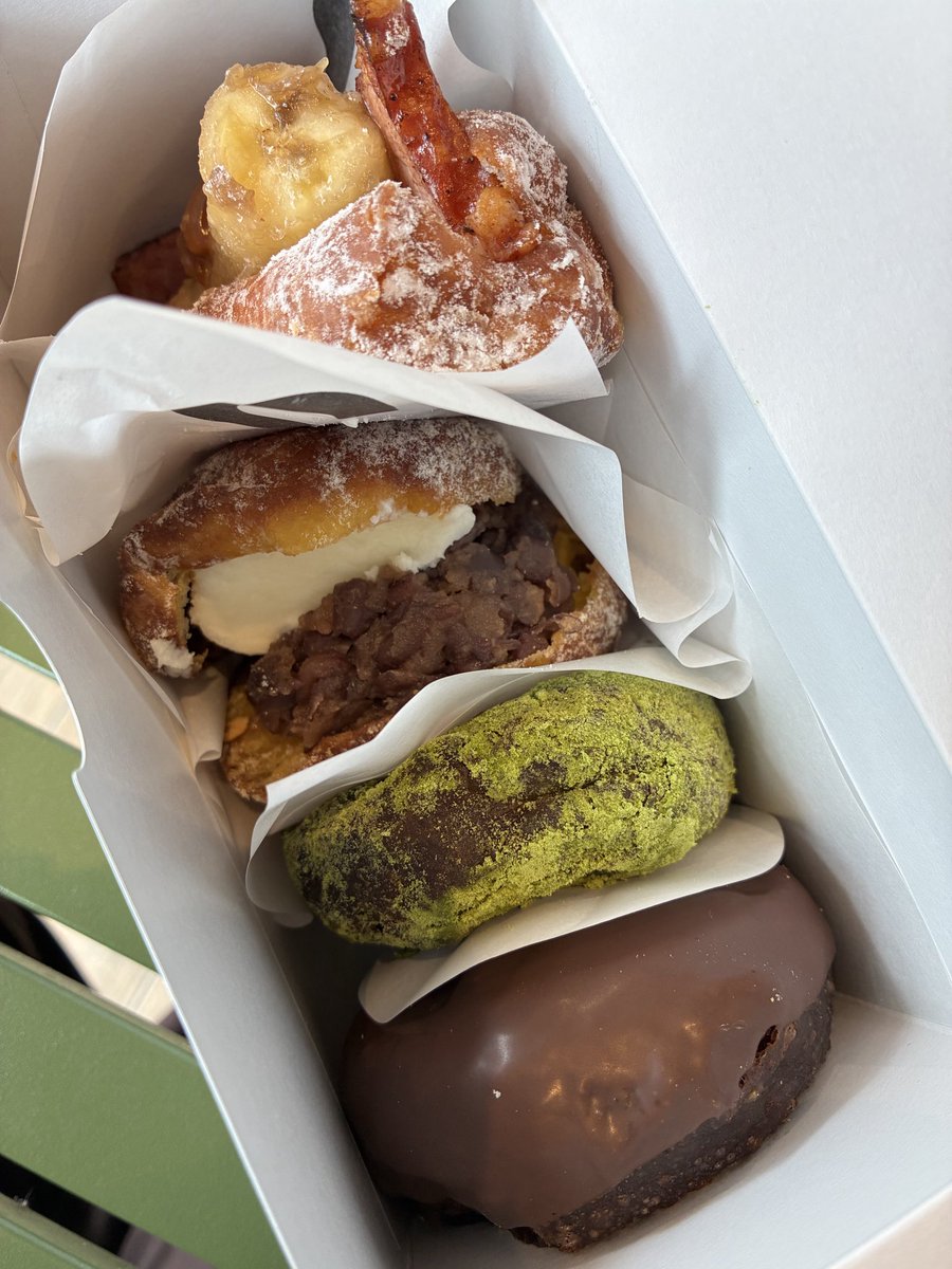 bread_coffee's tweet photo. 年に一度の恐怖DAY(人間ドック)😭

辛い胃カメラを何とか乗り越えて
今日は表参道で寿司ってパン屋
寄って、空いてたから
ドーナツ屋さんも寄っちまった！ https://t.co/QKRsjIsKjT