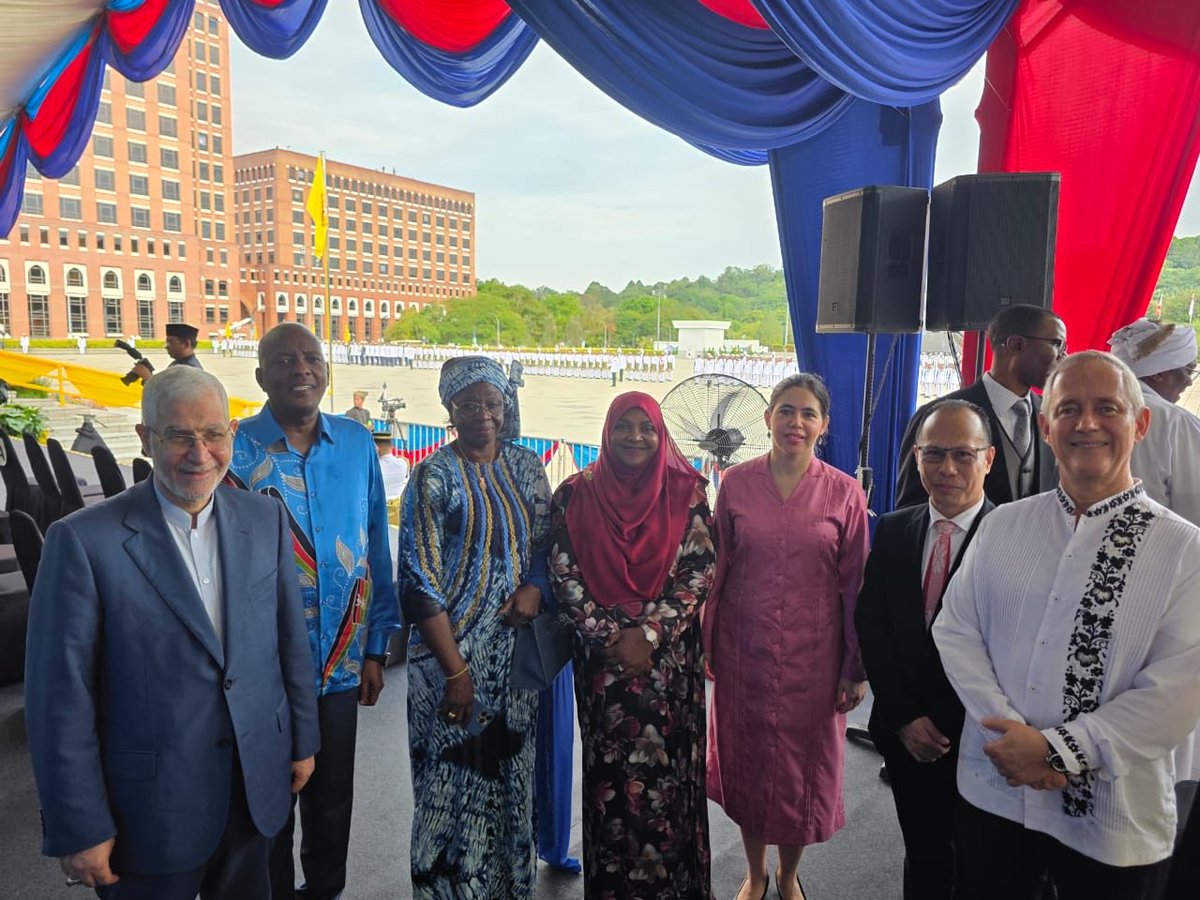 MDVinMalaysia's tweet photo. High Commissioner H.E. Dr. @Mariyam_Shab attended the Trooping of the Colours Ceremony held in conjunction with the Official Birthday of His Majesty Sultan Ibrahim, the Yang di-Pertuan Agong of Malaysia. https://t.co/rdCToYqXmy