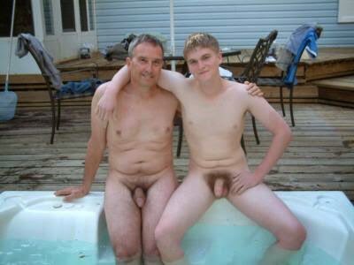 eyes_boggle's tweet photo. #nudefatherandson (?)
As with #nudemotheranddaughter I don’t have proof that these really are fathers and sons other than the caption said they are and looking at age difference, familial similarities and body language. https://t.co/Tp4pdujhjC