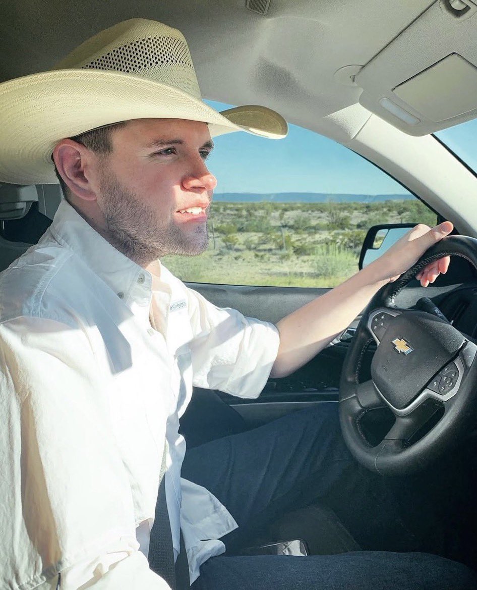 BuzzPatterson's tweet photo. “Like a Rhinestone Cowboy.” 🎶🎼🎵
@jamestalarico 

(What a dork). 🤣🤣🤣 https://t.co/QiHdNsWY7O