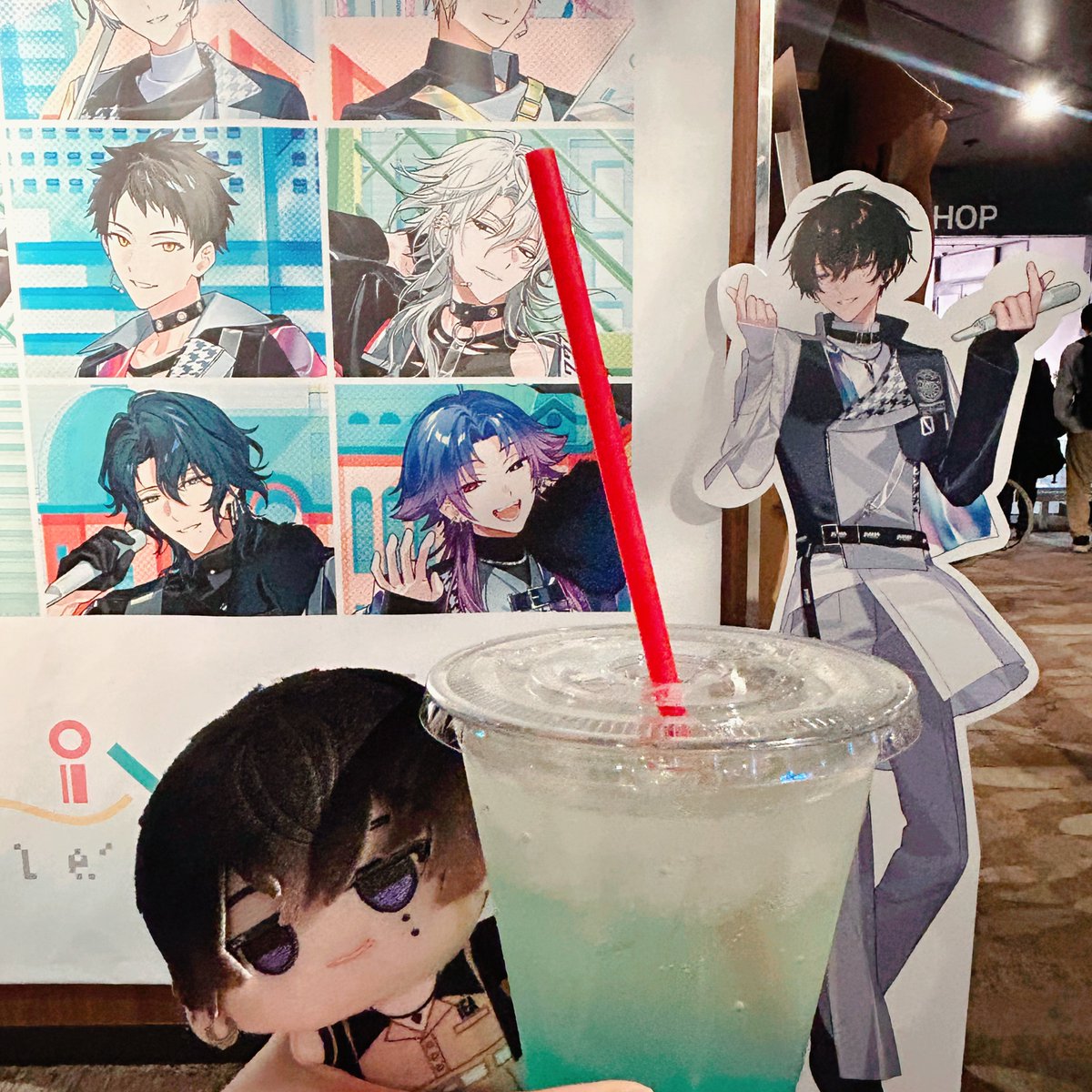comehoshi's tweet photo. ぬいがいるバージョンの写真もある https://t.co/v0Z5mJ5vXx