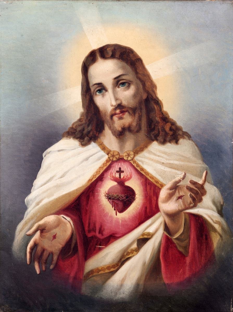 kontraswiat's tweet photo. Kult Najświętszego Serca Pana Jezusa ❤️‍🔥

Bóg stał się człowiekiem w celu Odkupienia rodzaju ludzkiego, ale Wcielenie dokonało się również po to, aby Boskie przymioty, trudne do pojęcia dla ludzi, były bardziej zrozumiałe. Dlatego narodzenie, męka i zmartwychwstanie Jezusa Chrystusa są przedmiotem szczególnego kultu, bo w szczególny sposób ukazują dobroć, miłosierdzie, potęgę czy chwałę naszego Zbawiciela.

Podobnie pewne części natury ludzkiej Chrystusa zdolne są powiększyć w nas poznanie naszego Pana i pobudzić miłość do Niego. Do tych części natury ludzkiej Chrystusa należy na pierwszym miejscu Najświętsze Serce Pana Jezusa.

Boska cześć dla natury ludzkiej Chrystusa 
Całej naturze ludzkiej Chrystusa należy się cześć boska (latria), bo jest ona w całości złączona z osobą Słowa Bożego. Z tego wynika, że każdej części tej ludzkiej natury należy oddawać ten sam rodzaj boskiej czci - adoracji, uwielbienia. Na tej właśnie podstawie opiera się kult Serca Jezusowego.

Korzenie kultu Najświętszego Serca
Serce Boże było prywatnie czczone już od najdawniejszych czasów. Kult publiczny jest jednak nowszej daty, a impulsem do jego rozpropagowania były objawienia św. Małgorzaty Alacoque, zakonnicy żyjącej w XVII wieku. Trzeba jednak pamiętać, że to nie objawienia, ale nauki dogmatyczne Kościoła są podstawą tego kultu.

Przedmiot materialny kultu
Przedmiotem materialnym tego kultu jest cielesne Serce Jezusa, ale nie z odłączeniem go od bóstwa, lecz jako Serce osoby Słowa Bożego (drugiej osoby Trójcy Świętej), z którym jest ono nierozdzielnie złączone, na mocy wcześniej wspomnianego złączenia całej natury ludzkiej z naturą boską Syna Bożego. 

Przedmiot formalny kultu
Przedmiotem formalnym, czyli motywem tego kultu, jest Serce Chrystusa jako symbol nieskończonej miłości Zbawiciela do całej ludzkości. Serce jest jasnym znakiem miłości. Niektórzy biorą je w jeszcze szerszym znaczeniu i rozumieją przez to całe życie wewnętrzne Pana Jezusa: rozum, wolę, odczuwanie i pożądanie zmysłowe. Bez poznania rozumowego, wyobraźni, decyzji woli nie może być bowiem mowy o silnej miłości.

Zadośćuczynienie
Przez nabożeństwo do Najświętszego Serca powinniśmy przede wszystkim wynagradzać Chrystusowi za zniewagi wyrządzone mu przez ludzi, zwłaszcza w Najświętszym Sakramencie Ołtarza, który nie bez powodu nazywany jest Sakramentem miłości. Stałą intencją praktykowania tego kultu powinna być chęć złożenia Bogu zadośćuczynienia za przewinienia nasze i wszystkich grzeszników.

Owoce kultu Serca Bożego
Dobrze odprawiony kult Serca Jezusowego, połączony z głębokim rozmyślaniem Jego niewymownej miłości, której Serce było źródłem, może wzniecać w naszych myślach gorliwą miłość do Zbawiciela, a przez to zwiększać nasze osobiste uświęcenie, którego źródłem jest właśnie Chrystus Pan.

Czas
Pierwsze piątki każdego miesiąca oraz cały czerwiec są szczególnie poświęcone czci dla Najświętszego Serca Pana Jezusa. Warto podtrzymywać ten wspaniały kult przez udział w nabożeństwach czerwcowych oraz praktykę komunii pierwszopiątkowej w intencji zadośćuczynienia Boskiemu Sercu za liczne zniewagi.

„Pójdźcie do Niego, biedni grzesznicy,
zmyć grzechów zmazy w czystej krynicy.
Nad śnieg zbieleje dusza zmazana.
Kochajmy Pana, kochajmy Pana!”

Literatura:
1. M. Sieniatycki, Zarys Dogmatyki Katolickiej (1932)  
2. Dekret Kongregacji Rytów (1765) 
3. Pius VI, Auctorem Fidei (1794) 
4. Leon XIII, Annum Sacrum (1899)
