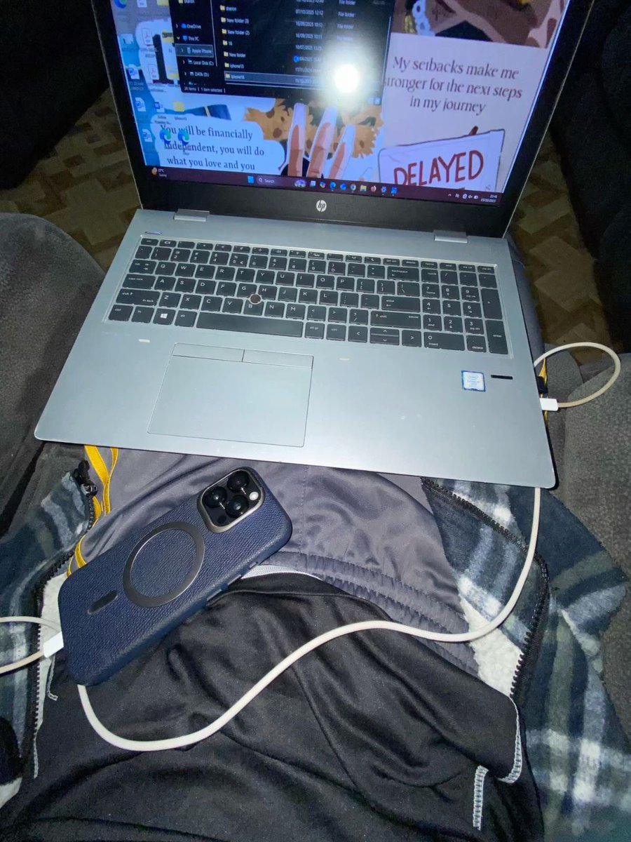 Omoilorin001's tweet photo. Get my self a new laptop guy 😭😭😭😭😭😭❤️❤️❤️❤️❤️❤️

What a way to start my tech journey 😭😭😭😭😭❤️❤️❤️❤️❤️

God and SportyBet run it 😭😭😭😭❤️❤️❤️❤️❤️ https://t.co/cAFfW48qPZ