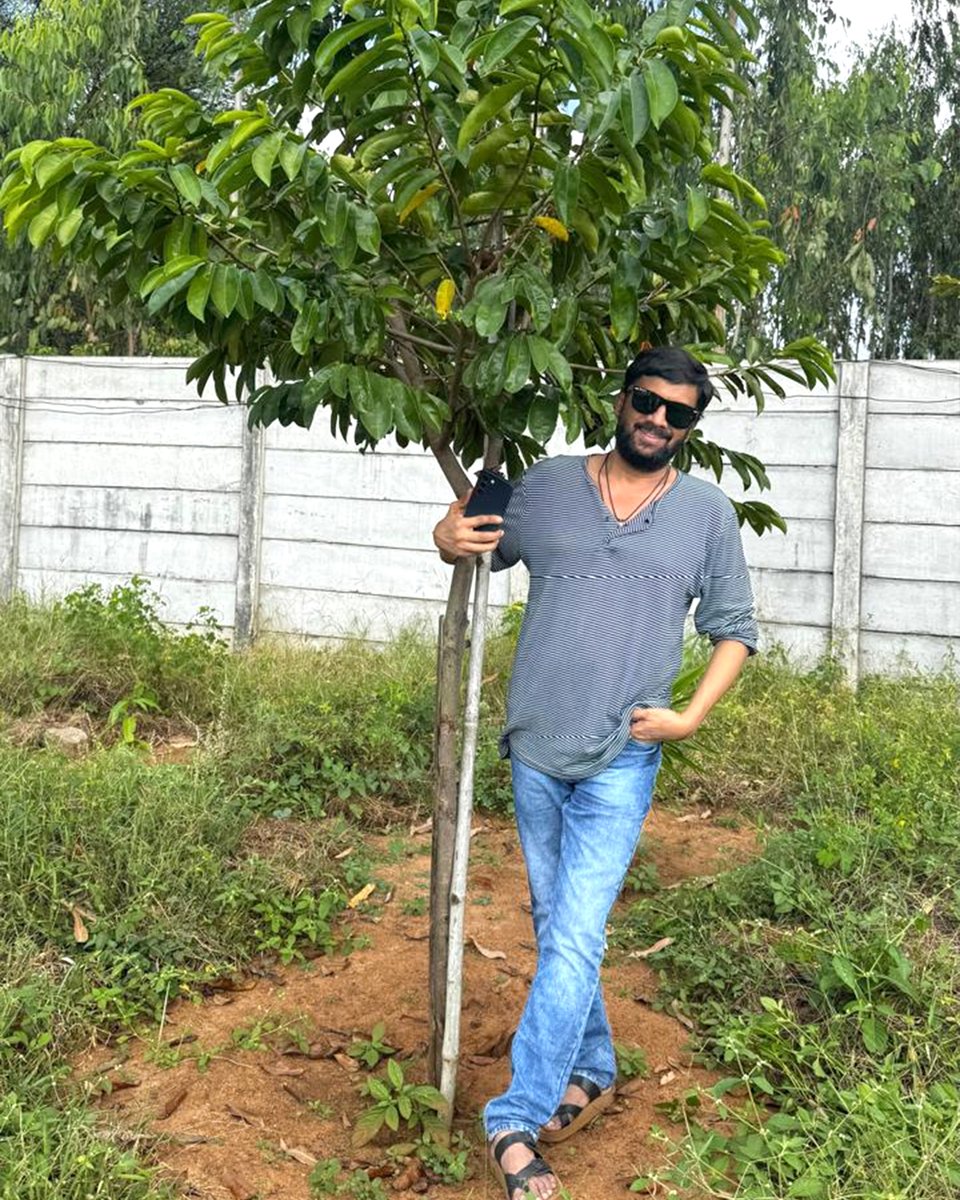 UttejOfficial's tweet photo. There is no Planet B. 🌎

Let's nurture nature, conserve resources, and build a greener tomorrow. Happy World Environment Day! 🌱💚

#WorldEnvironmentDay #SaveEarth #NatureLover #SaveEnvironment #GreenEarth https://t.co/D46r0feSKr