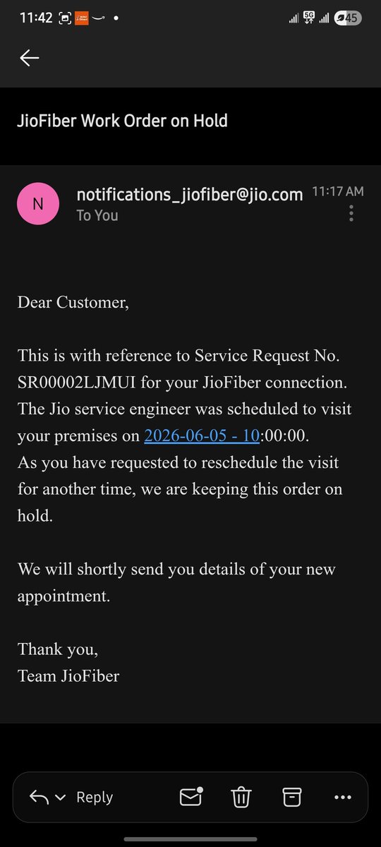Logeshwaran_B's tweet photo. @JioCare I wanted a quicker resolution, but the engineer is claiming that I had requested to reschedule. He neither called me, nor visited my place before placing this request. https://t.co/67yuKGyCS4