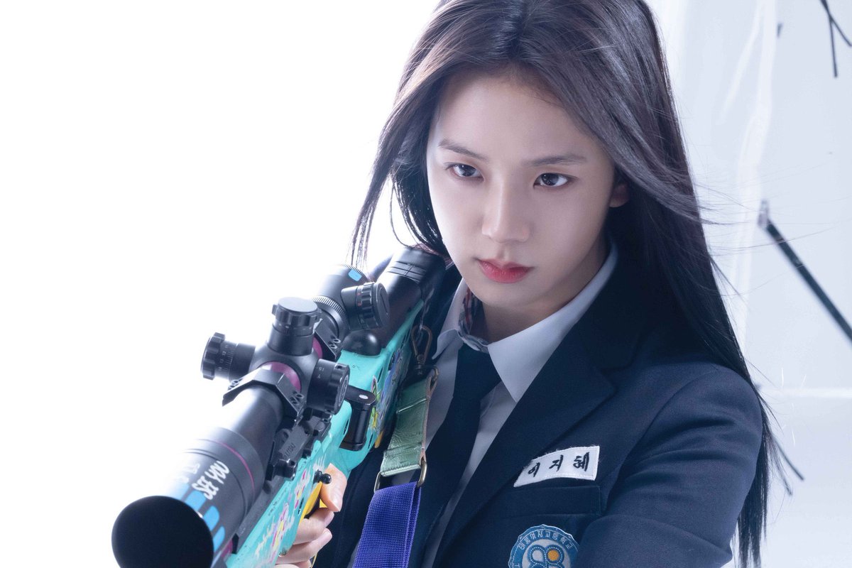 sooyaland103's tweet photo. Music, Fashion, Film: https://t.co/4iUfuqnDkV