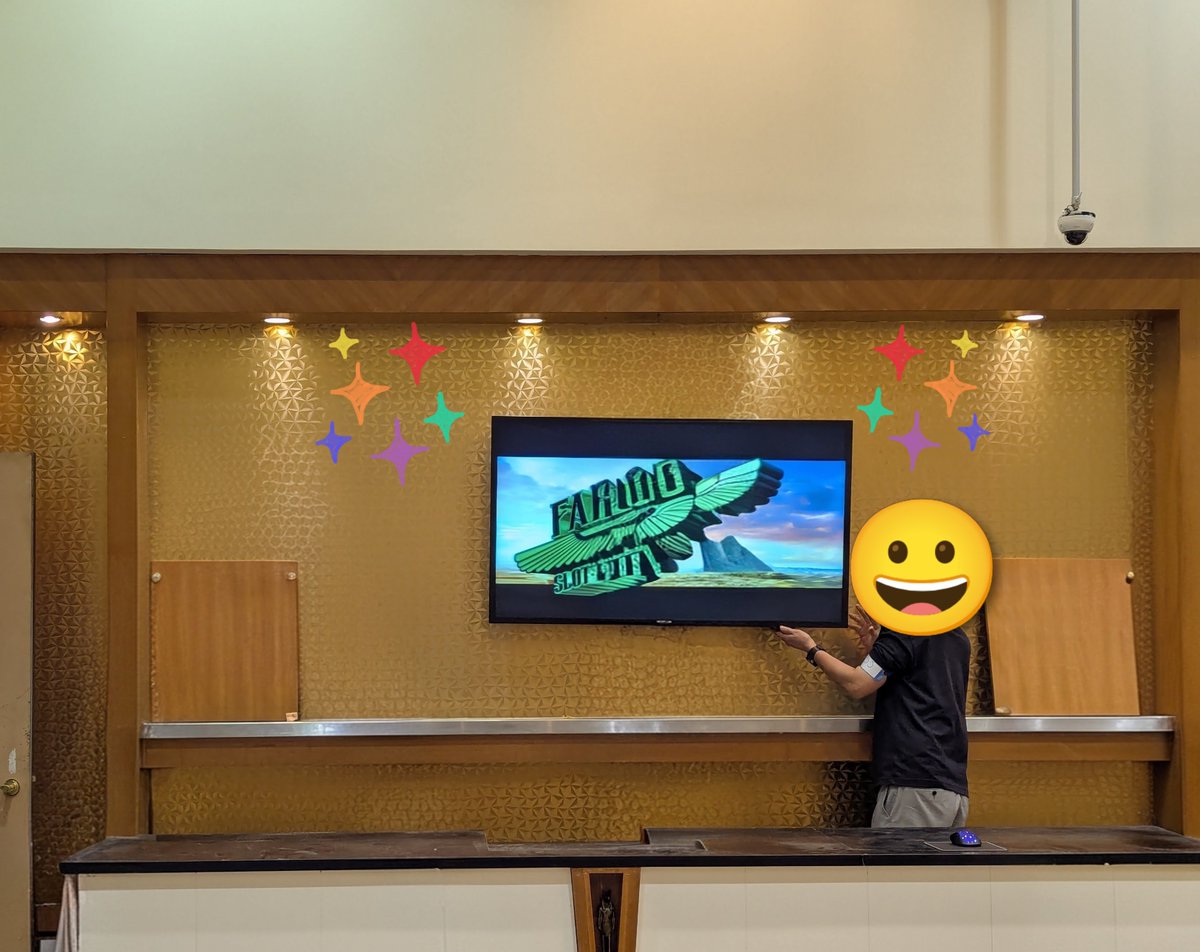farao_nago's tweet photo. こんにちは＼⁠(⁠^⁠o⁠^⁠)⁠／
店内の進み様↓↓👏👏👏
今日は、店内壁のペンキやカウンターに
3Dビジョン設置されました‼️
とびだしてくるそうです‼️楽しみ✨️✨️
またこの後、１６時から抽選参加券配布
いたします‼️
店外にてお待ちしております＼⁠(⁠^⁠o⁠^⁠)⁠／ https://t.co/j8QcRc0GNw