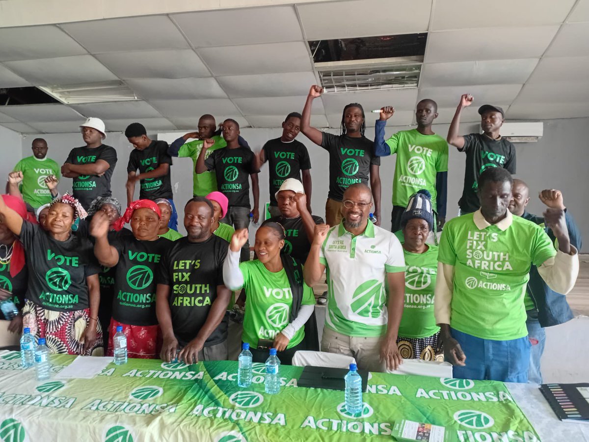 Action4SA's tweet photo. ✊🏽 It’s Khuphuka Friday!

Street by street. Ward by ward. Community by community - let’s paint South Africa GREEN!

Share your photos and short videos, and rally others using #KhuphukaFridays.

💚🇿🇦 https://t.co/UBERqwFejE