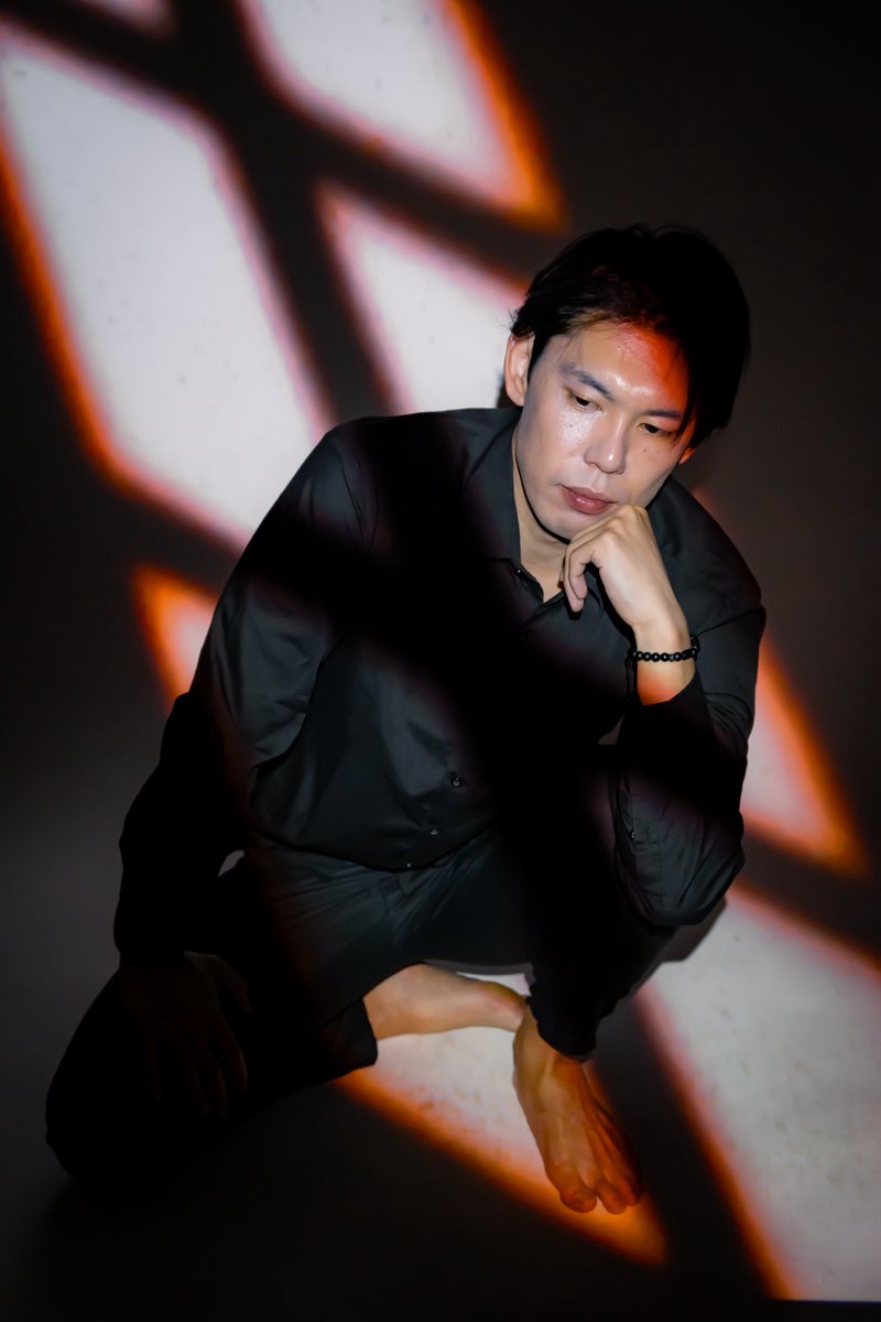 ActionRe2019's tweet photo. 今日は涼しいですね〜。気づいたら6月になっててもう2026年上半期も終わりですね。　僕はここ最近仕事の関係で稽古行けてなかったので明日の稽古は久しぶりで楽しみ〜♪
#LS斜陽 https://t.co/MReNL0IOYm