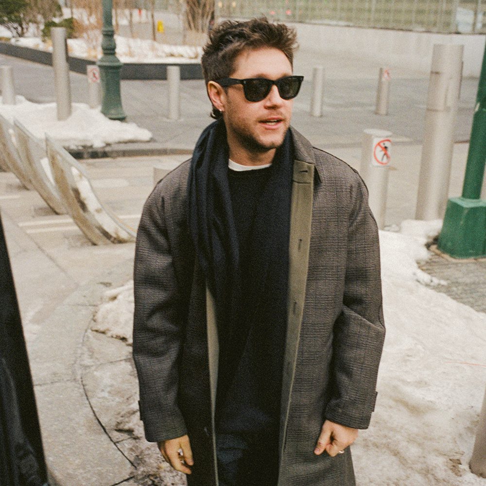 niallontours's tweet photo. New photo of Niall for @AppleMusic https://t.co/R1JpZ1IiHP