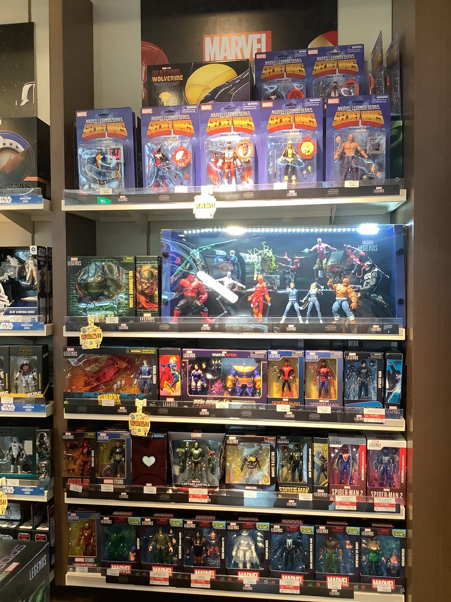 Hasbro_Store_JP's tweet photo. 【#三井アウトレットパーク入間　店】

開店から多くのお客様のご来店ありがとうございます😊

#MARVEL 本日発売商品　数に限りがございます💦
皆さまのご来店をお待ちしております✨

#Hasbro
#ハズブロ
#STARWARS https://t.co/vFZ6rFpAzr