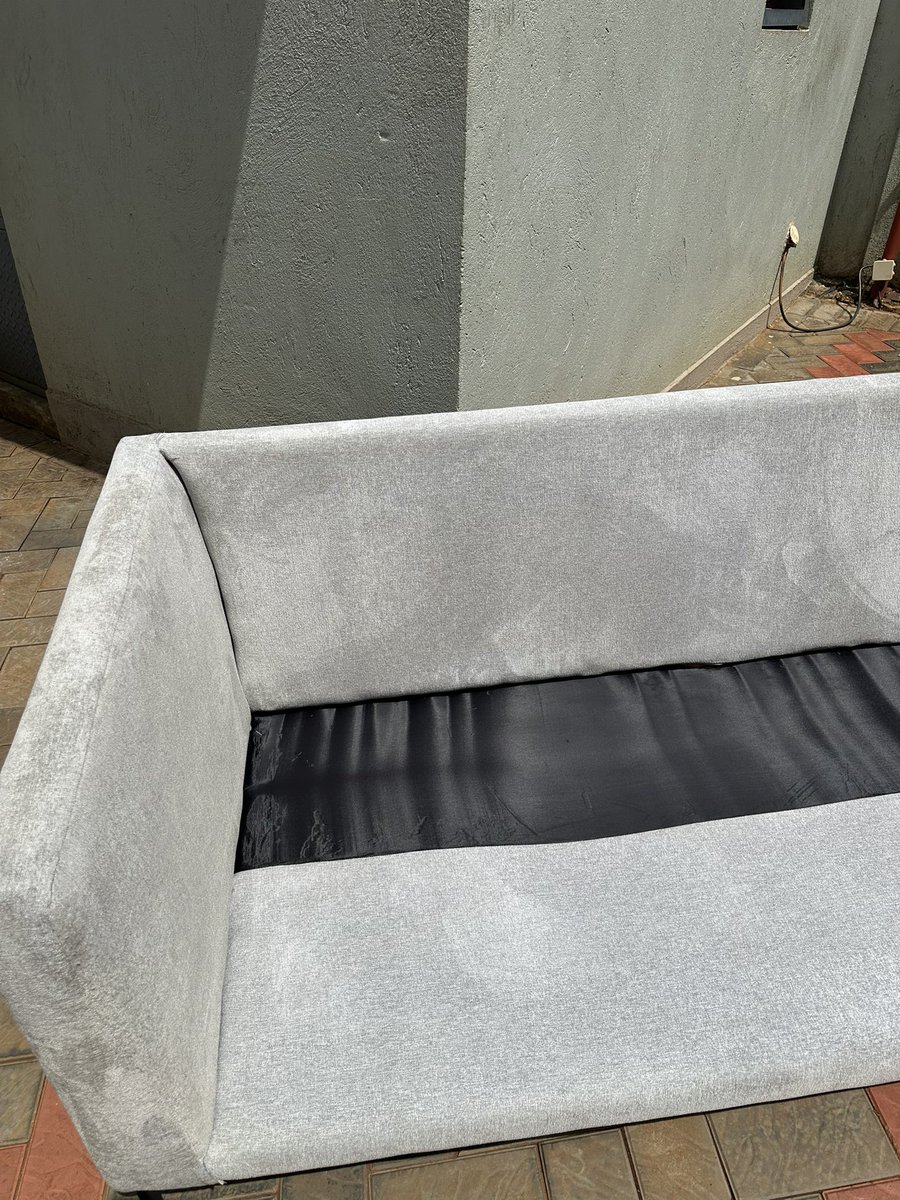 LITECleaning01's tweet photo. 🚨Did you know your couch can carry more
bacteria than a toilet seat?

Let us clean it for you

✅Deep extraction cleaning
✅Safe for all fabric types
✅Fast drying
✅Leaves smelling fresh

📞 0757280841 | WhatsApp 0761678159 https://t.co/aPqX7A3wY5