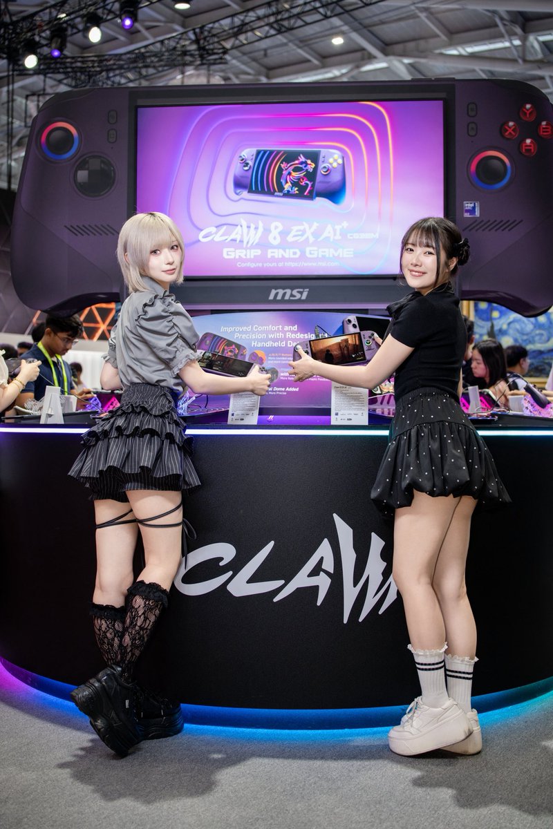 MSI_JP's tweet photo. MSIノートPCアンバサダーのお2人にブースに遊びに来ていただきました！✨

弊社公式TikTokなどにて新製品紹介動画を続々公開予定なのでお楽しみに！！👀 https://t.co/4vhPA2g1bk