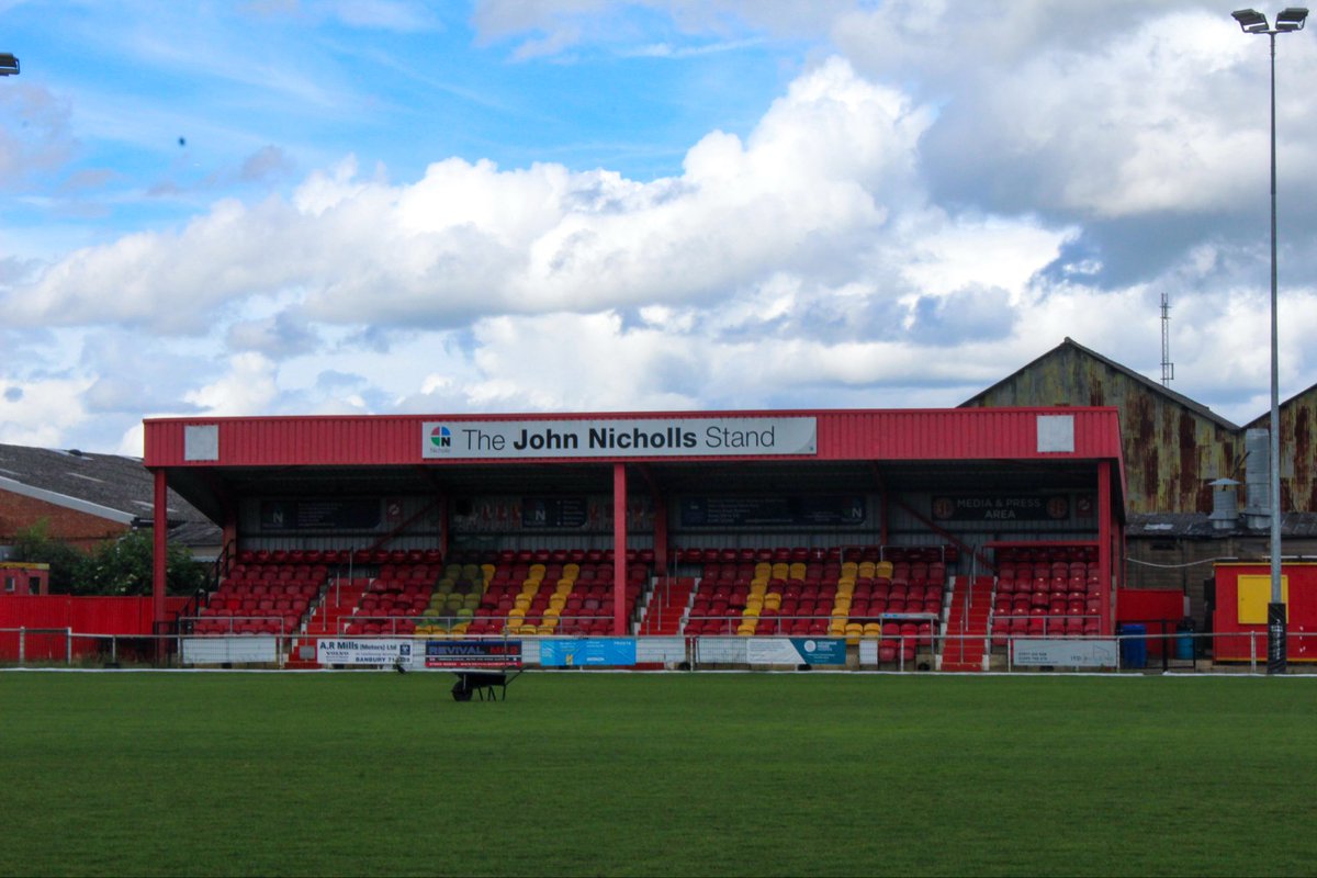 BanburyUnitedFC's tweet photo. 36 days until pre-season begins ❤️💛

#WeAreUnited | #UTP https://t.co/dJLoVoRDxY