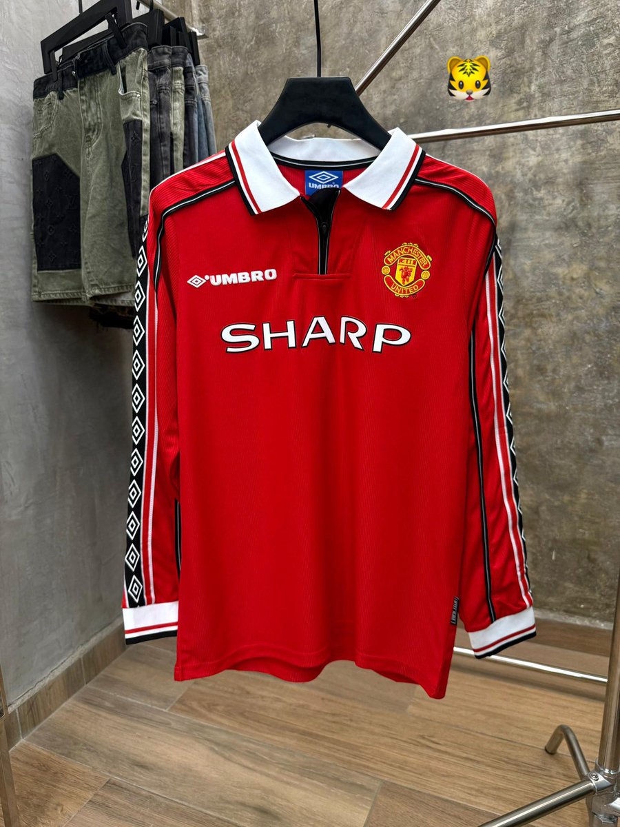 AlexDenz30's tweet photo. Pls retweet🙏

Update🔥

Man.U retro available

Location:Lagos

Delivery:Nationwide🇳🇬

Price:28k
           
Contact:https://t.co/mKG9tkTGkR

Mateus Fernandes Kenneth Okonkwo Wizkid Spain Bayo Onanuga Yoruba Muslims Ifechukwu Dennis Stay For The Night https://t.co/gXTeXmydlw