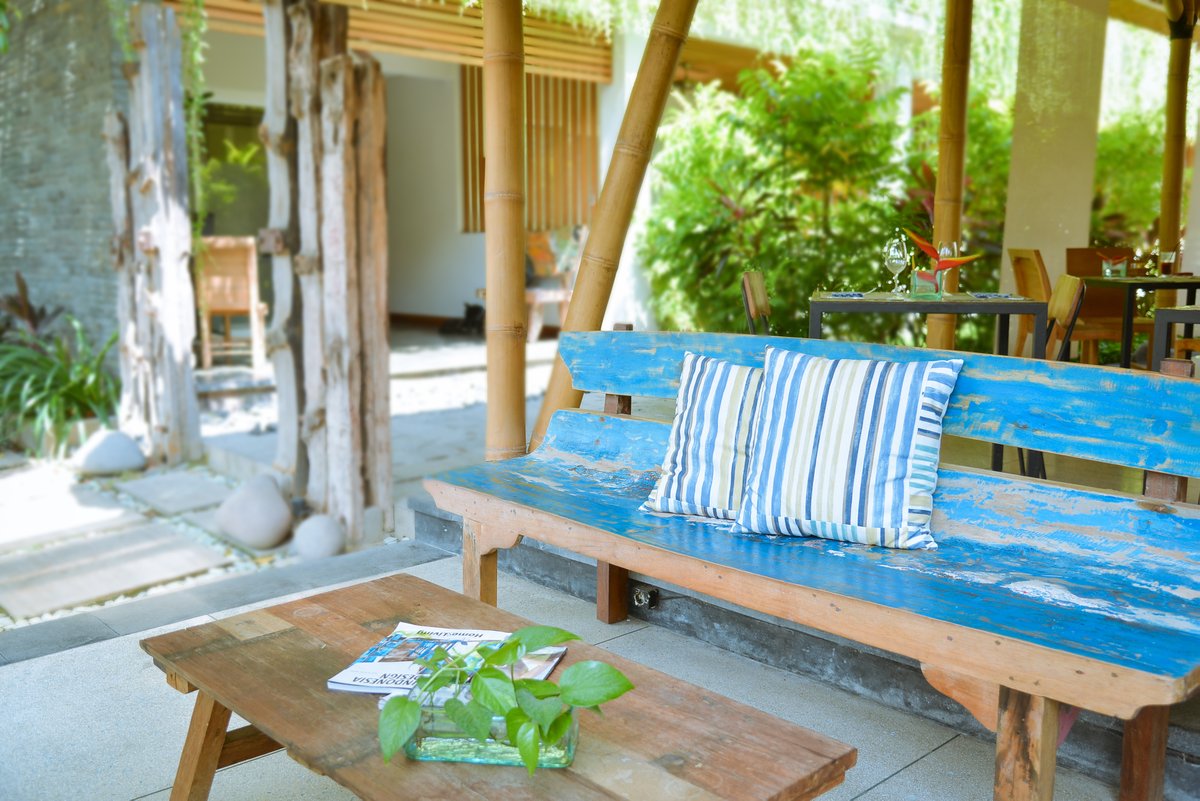 OpenHousebali's tweet photo. The Open House Bali is an ideal hotel for female travellers, as it is safe and has female room attendants. Offers yoga sessions, healthy International Modern cuisine &amp; cultural experiences, and various unique details and amenities in the rooms.       https://t.co/gRghYArfJy https://t.co/KMTOcAxHRm