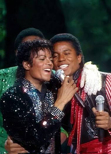 pacepeterlawyer's tweet photo. Michael and Jermaine ➡️ Their two sons Prince and Jaafar 43 years later 😢😭💗
#MichaelJackson #JermaineJackson #JaafarJackson #PrinceJackson #MichaelMovie https://t.co/Dbl2Esus9h