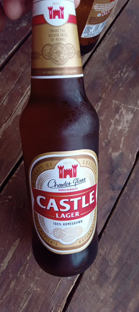 ToleranceMilk's tweet photo. @CastleLagerSA @BafanaBafana @mallofthembisa @BafanaBafan #BafanaPride 
@MPHO_YA_BADIMO2
 @mallofthembisa  🍻⚽

#DlalaCastle #FIFAWorldCup https://t.co/9s6aBQTSfc
