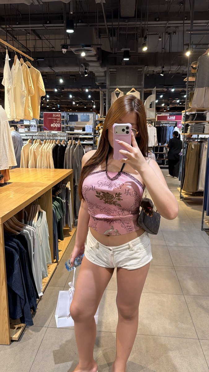 Jexxy46's tweet photo. อ้วนนะ เน็ดมั้ย https://t.co/DrKHCBwk3W
