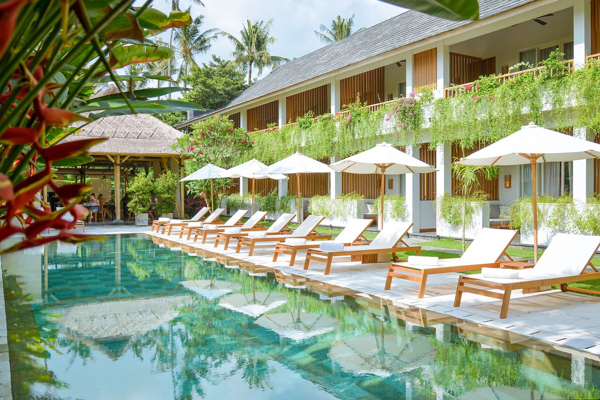 OpenHousebali's tweet photo. The Open House Bali is an ideal hotel for female travellers, as it is safe and has female room attendants. Offers yoga sessions, healthy International Modern cuisine &amp; cultural experiences, and various unique details and amenities in the rooms.       https://t.co/gRghYArfJy https://t.co/KMTOcAxHRm