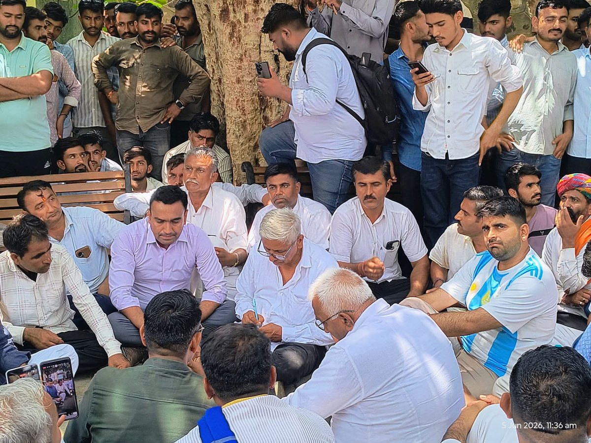 Vickyjogal's tweet photo. गौर से देखिए इन चेहरों को कोजाराम मेघवाल की हत्या के समय कहाँ थे?
@AshokMeghwal_ 
@VinodJakharIN https://t.co/cNqlz984nn