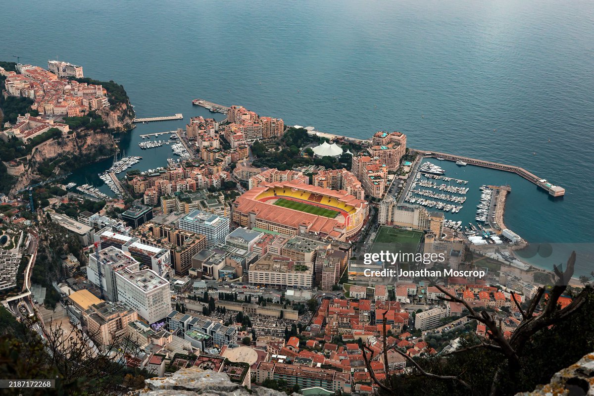 formula_podium's tweet photo. Mônaco 🇲🇨 sendo um polo de turismo o entretenimento se concentra por todo o principado. Com restaurantes, bares e pubs pelo Principado, além da movimentação de seus iates, principalmente em semana de Fórmula 1!
#monaco #monacogp #restaurants #bars #pubs #yacht #f1 https://t.co/vDEEGr6ki3