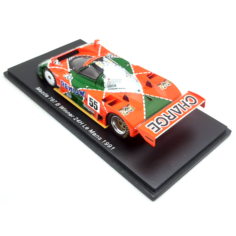 GPworld's tweet photo. Opnieuw leverbaar: 1/43 Spark Models

1991 Winner Le Mans
Mazda 787B
Weidler - Gachot - Herbert

https://t.co/kugKs365aW https://t.co/WiBdZkAuKT