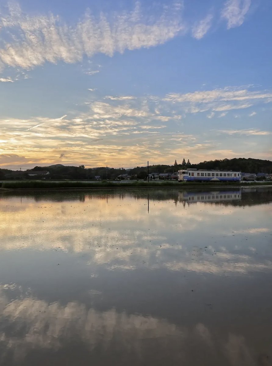voshans's tweet photo. De pracht van het #treinleven…

(Foto Morita Photography)

#Kasai #Hyogo #Japan

#trein #train #spoorwegen #railway
#fotografie #photography 
#travel #travelphotography 
#landscape #landscapephotography
#natuur #nature #naturephotography https://t.co/zRHeSXTuup